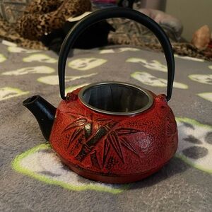 Japanese red black cast iron teapot nanbu tekki tetsubin